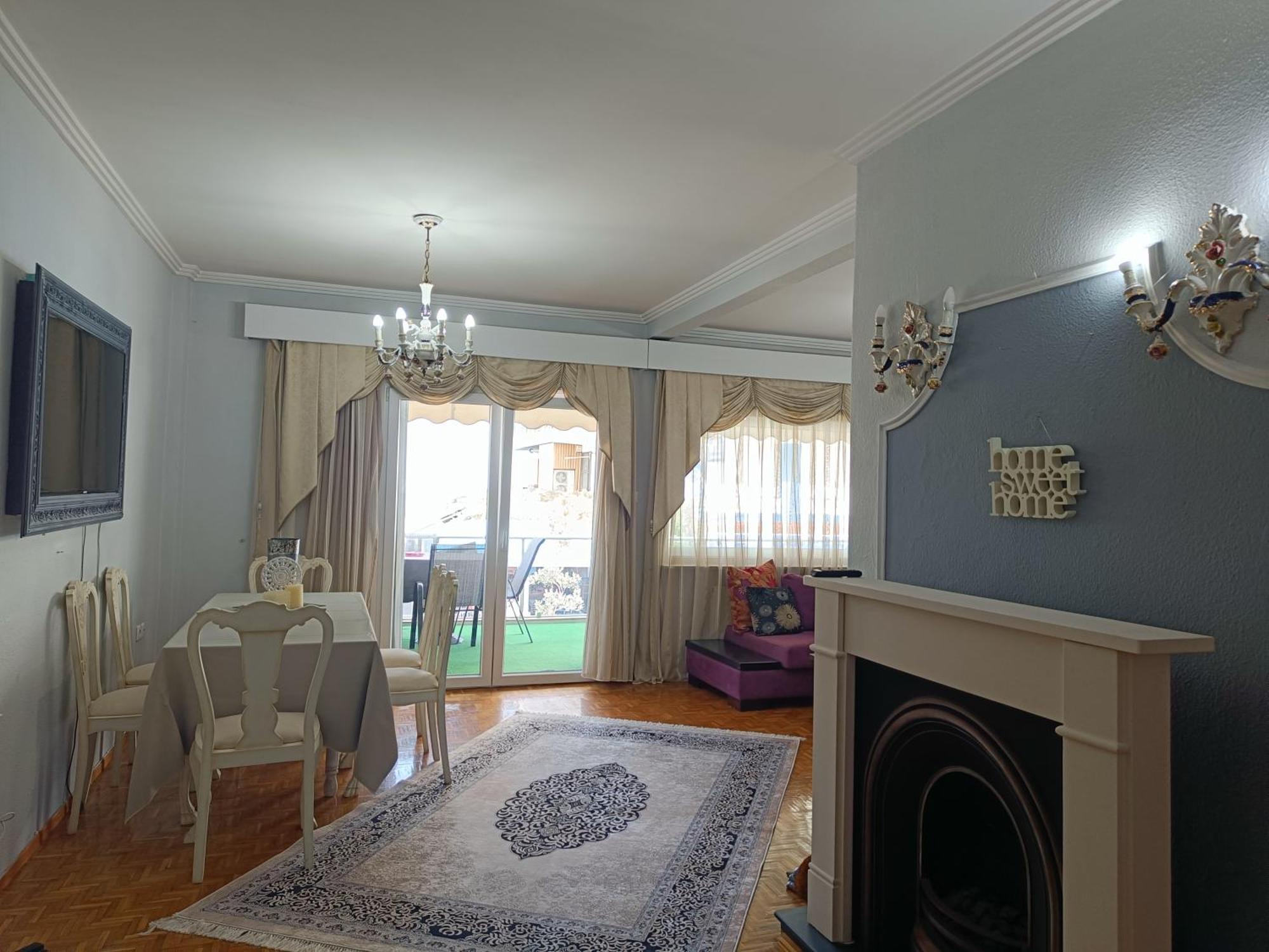 Skyview Apartment *